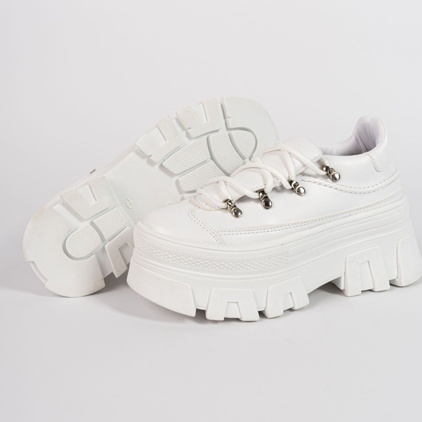 ZAPATILLA PLATAFORMA BRUNNA BLANCO