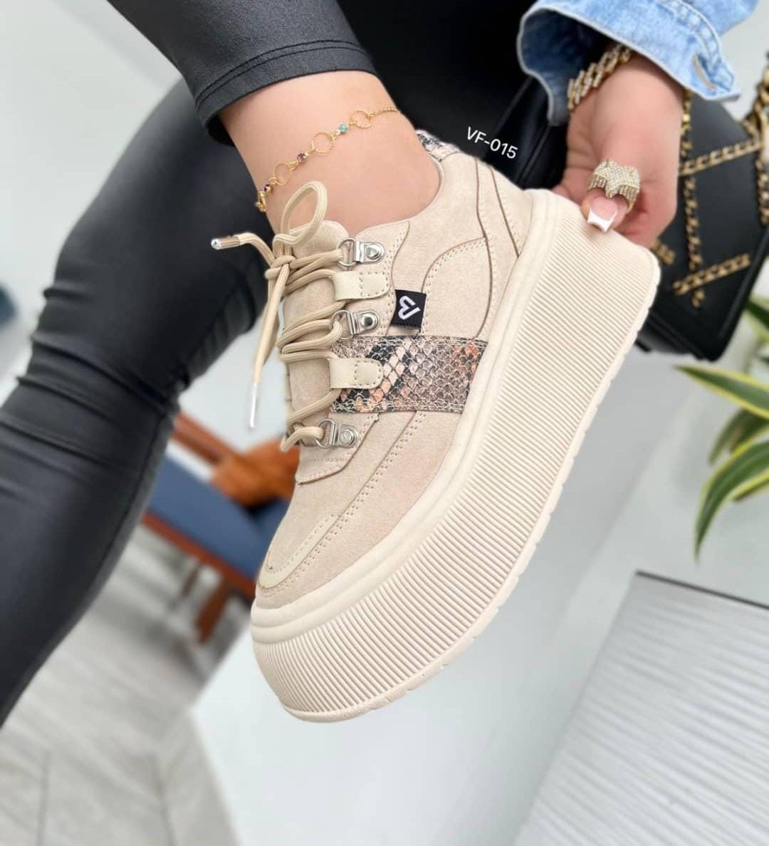 Zapatilla Chunky mujer MELI 834 Beige
