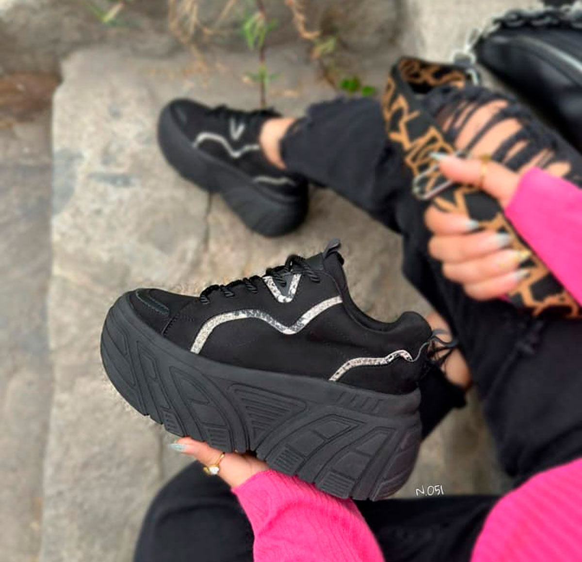 Zapatilla Chunky mujer CAMILA 840 NEGRO