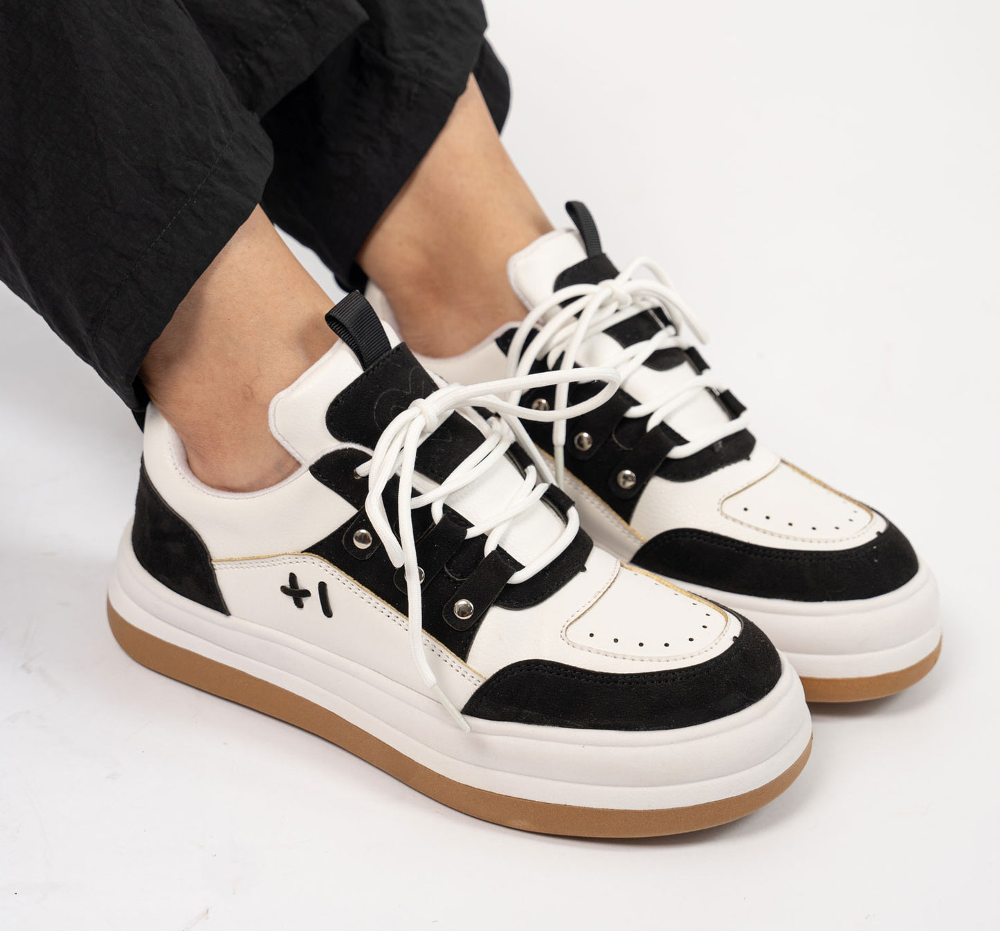 Zapatilla mujer KORI 830 Negro