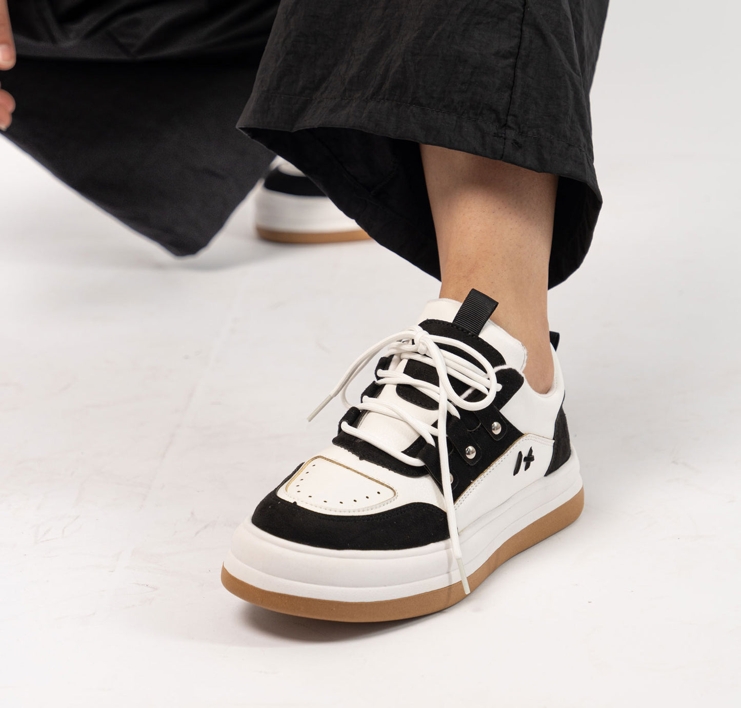 Zapatilla mujer KORI 830 Negro