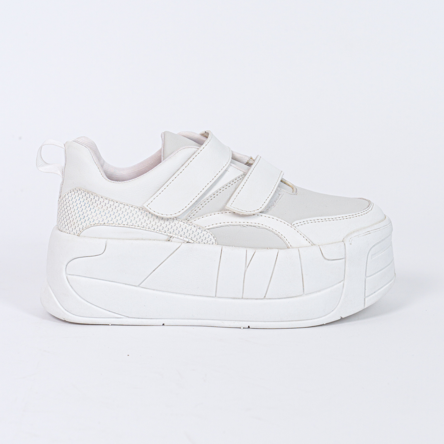 ZAPATILLAS PEGA 738 BLANCO plomo