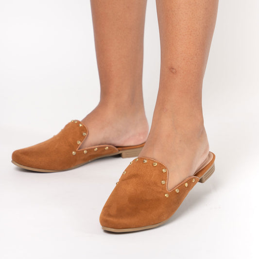 Zapatos Mules Mujer Tachas Camel